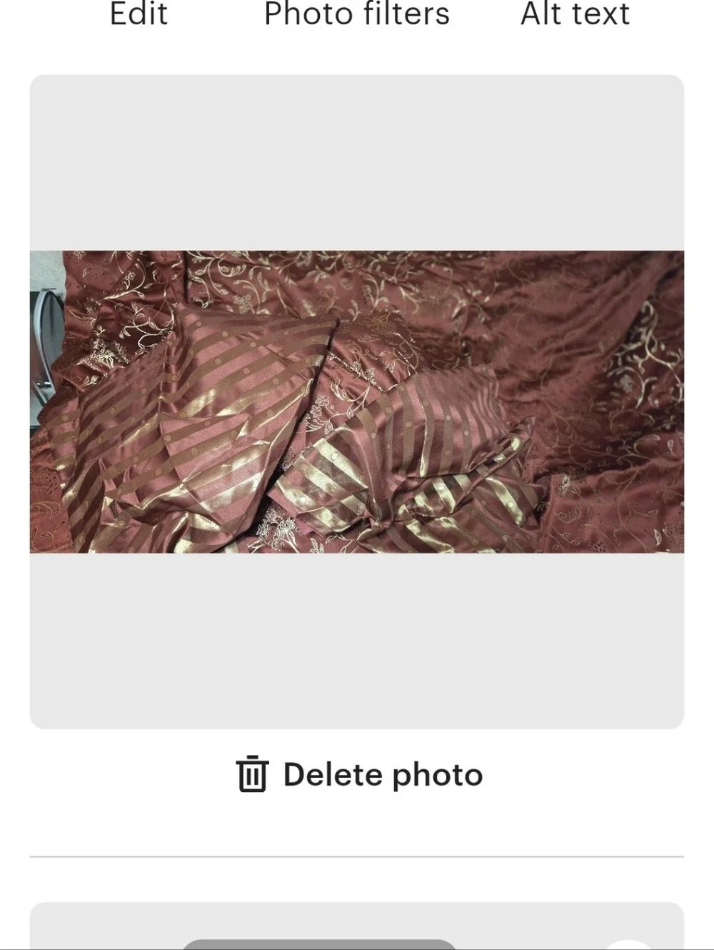 Queen 8-Piece Comforter Set in Burgundy Gently Used Matching Curtains Seperate